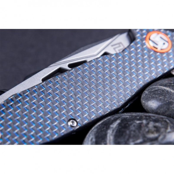Artisan Cygnus Linerlock CF