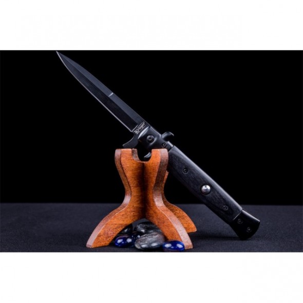 Kriegar Black Stiletto with Black Blade