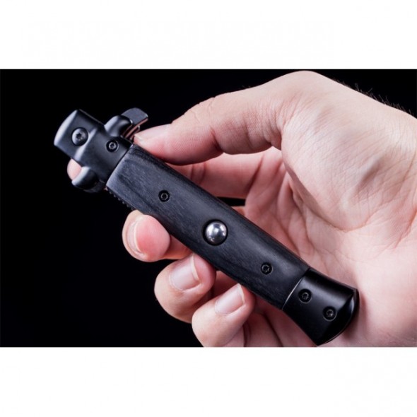 Kriegar Black Stiletto with Black Blade
