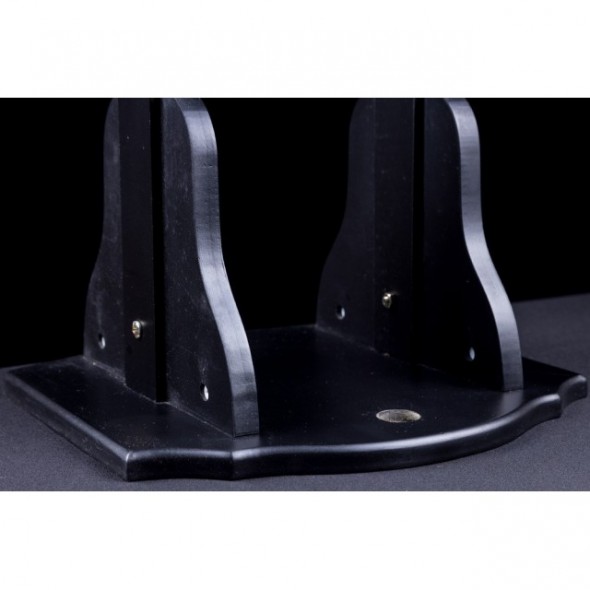 Spear Stand