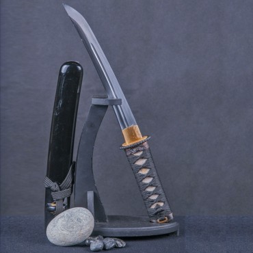 Black Tanto with Bo-hi